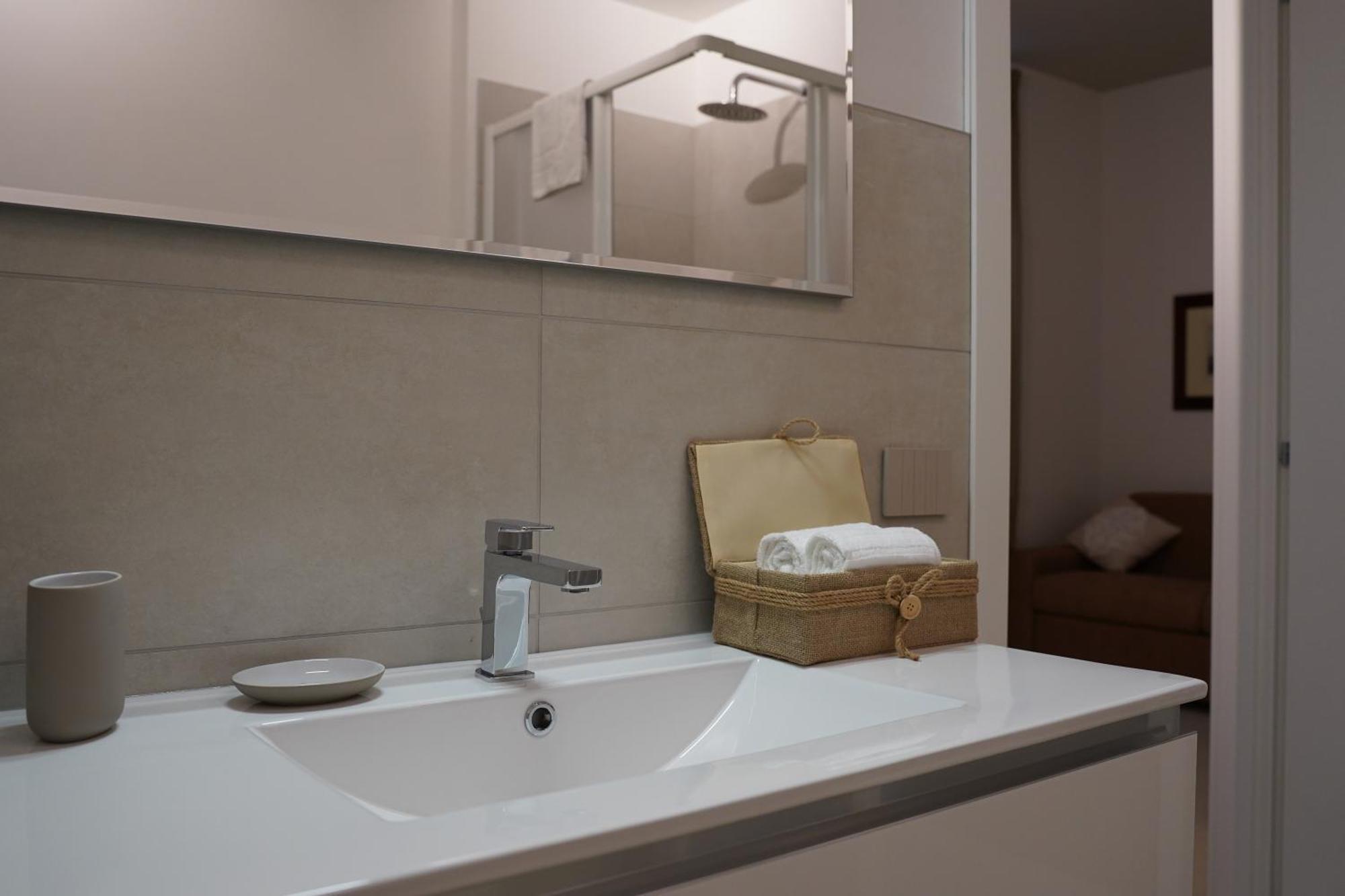 Monumentale M5 Apt - 6 Ospiti & Famiglie Con 2 Bagni E Suite Milão Exterior foto